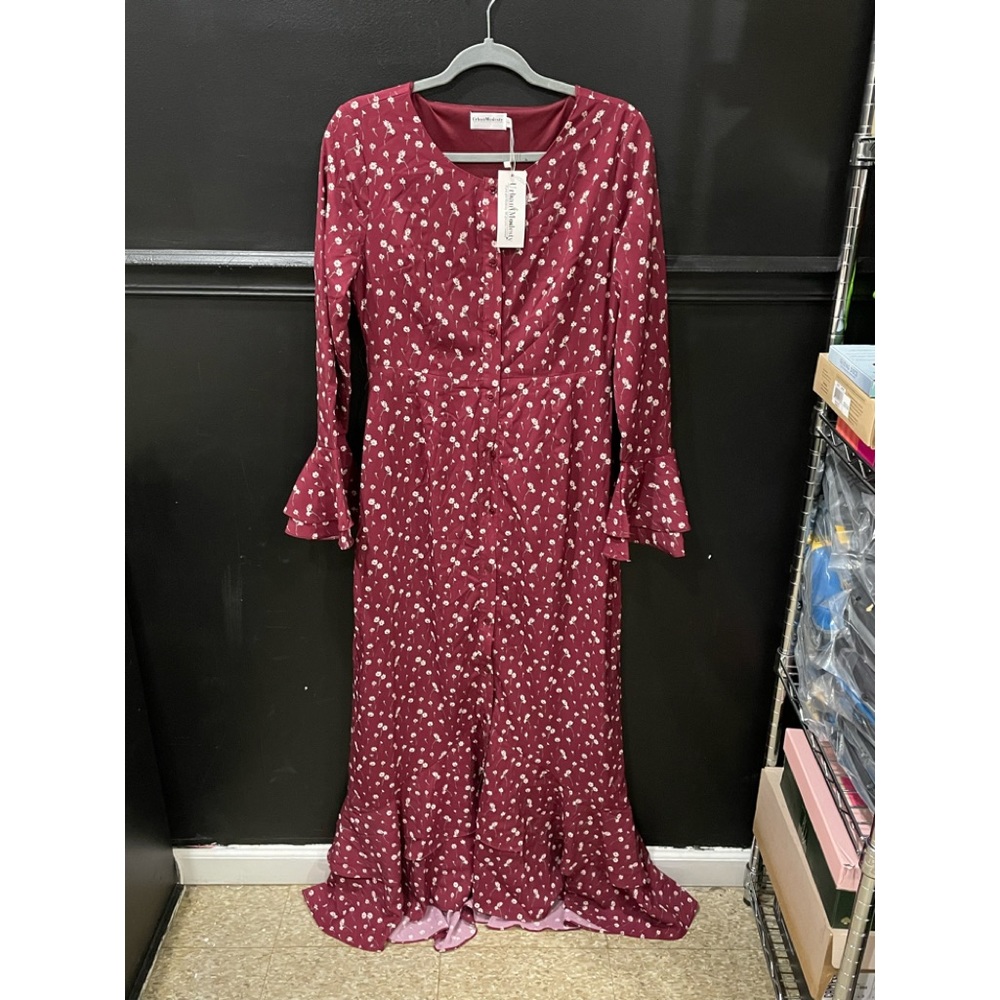 Urban modesty Women’s size S Long box C